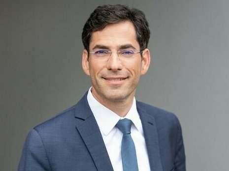 FH-Prof. DI Hans Wilhelm Turadj Zarinfar Studiengangsleitung an der Fakultät Bau, Immobilien & Architektur FH-Prof. DI Hans Wilhelm Turadj Zarinfar Studiengangsleitung an der Fakultät Bau, Immobilien & Architektur