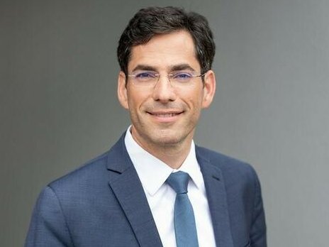 FH-Prof. DI Hans Wilhelm Turadj Zarinfar Studiengangsleitung an der Fakultät Bau, Immobilien & Architektur FH-Prof. DI Hans Wilhelm Turadj Zarinfar Studiengangsleitung an der Fakultät Bau, Immobilien & Architektur