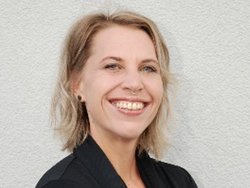 Romana Pechac, Administration - Fakultät Wirtschaft & Management an der Hochschule Kärnten in Österreich Romana Pechac, Administration - Fakultät Wirtschaft & Management an der Hochschule Kärnten in Österreich